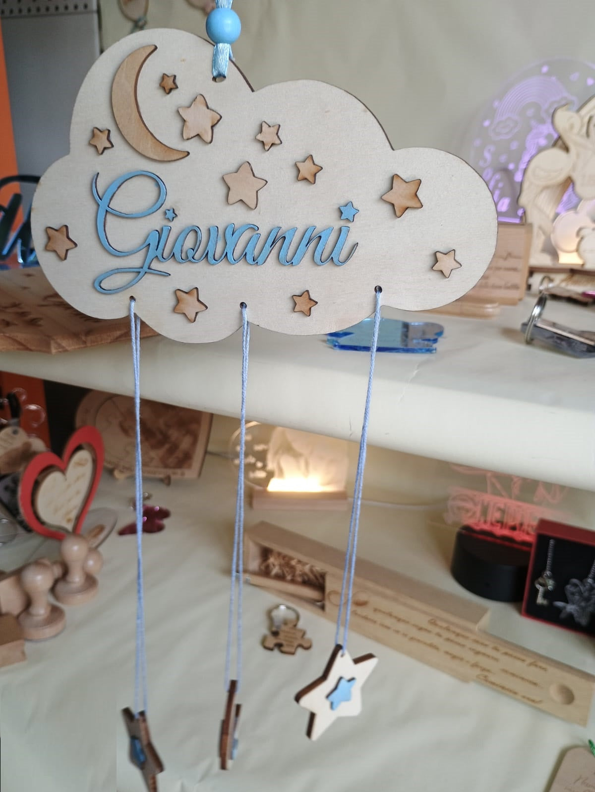 ACCHIAPPASOGNI NUVOLA PERSONALIZZATO AZZURRO IN LEGNO