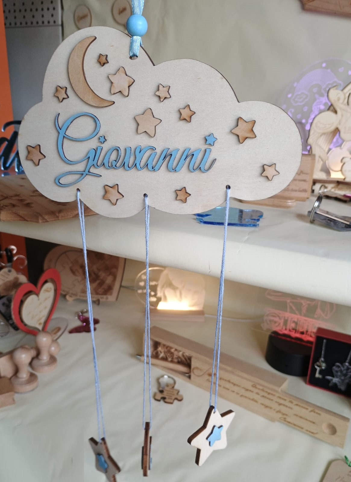 ACCHIAPPASOGNI NUVOLA PERSONALIZZATO AZZURRO IN LEGNO
