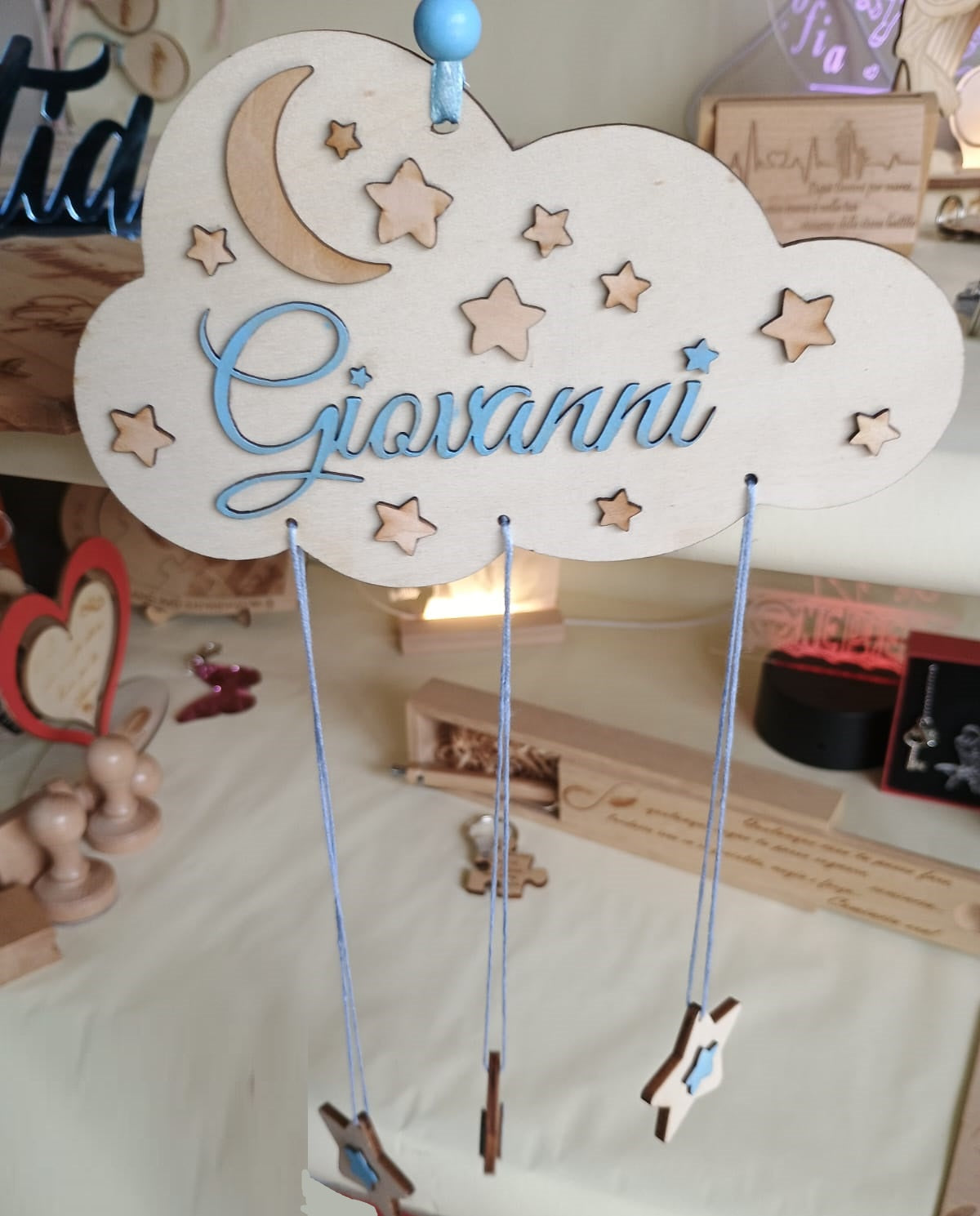 ACCHIAPPASOGNI NUVOLA PERSONALIZZATO AZZURRO IN LEGNO