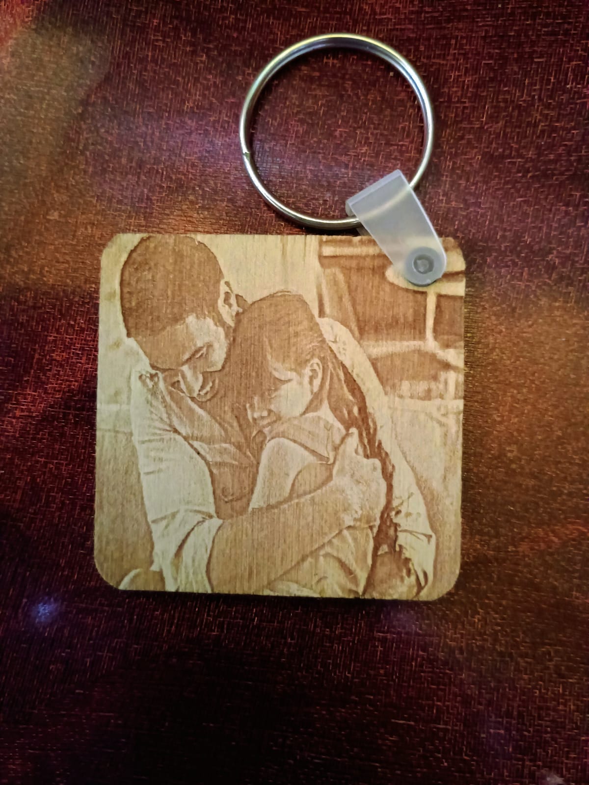 PORTACHIAVI IN LEGNO CON FOTO INCISA