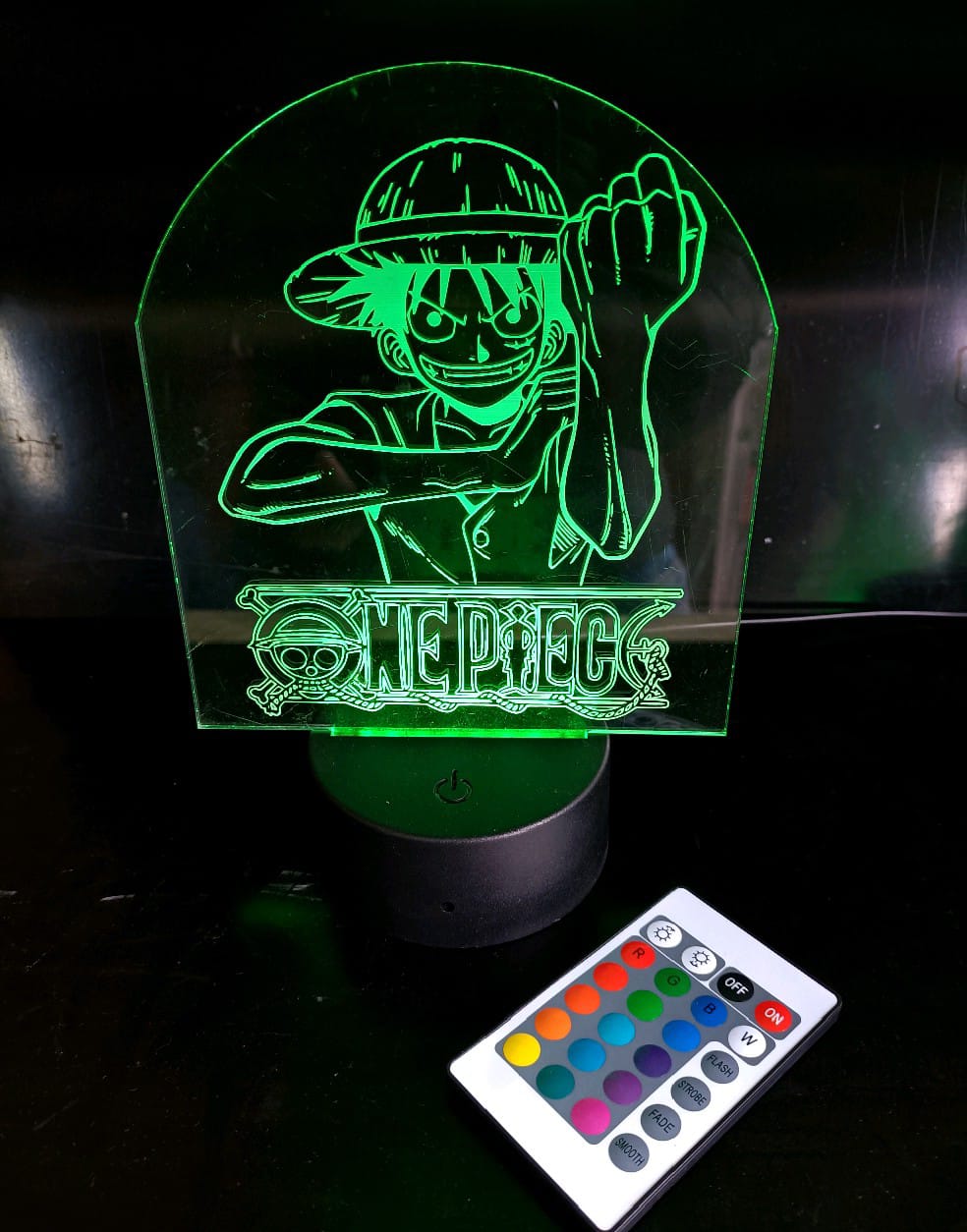 LAMPADA ONE PIECE
