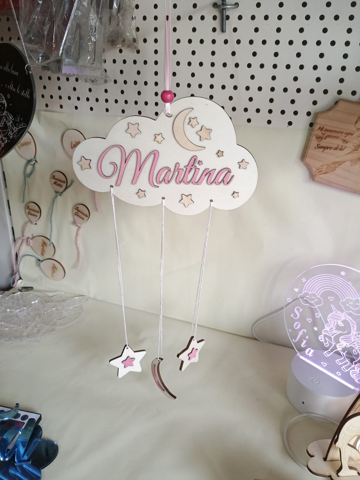 ACCHIAPPASOGNI NUVOLA PERSONALIZZATO ROSA IN LEGNO